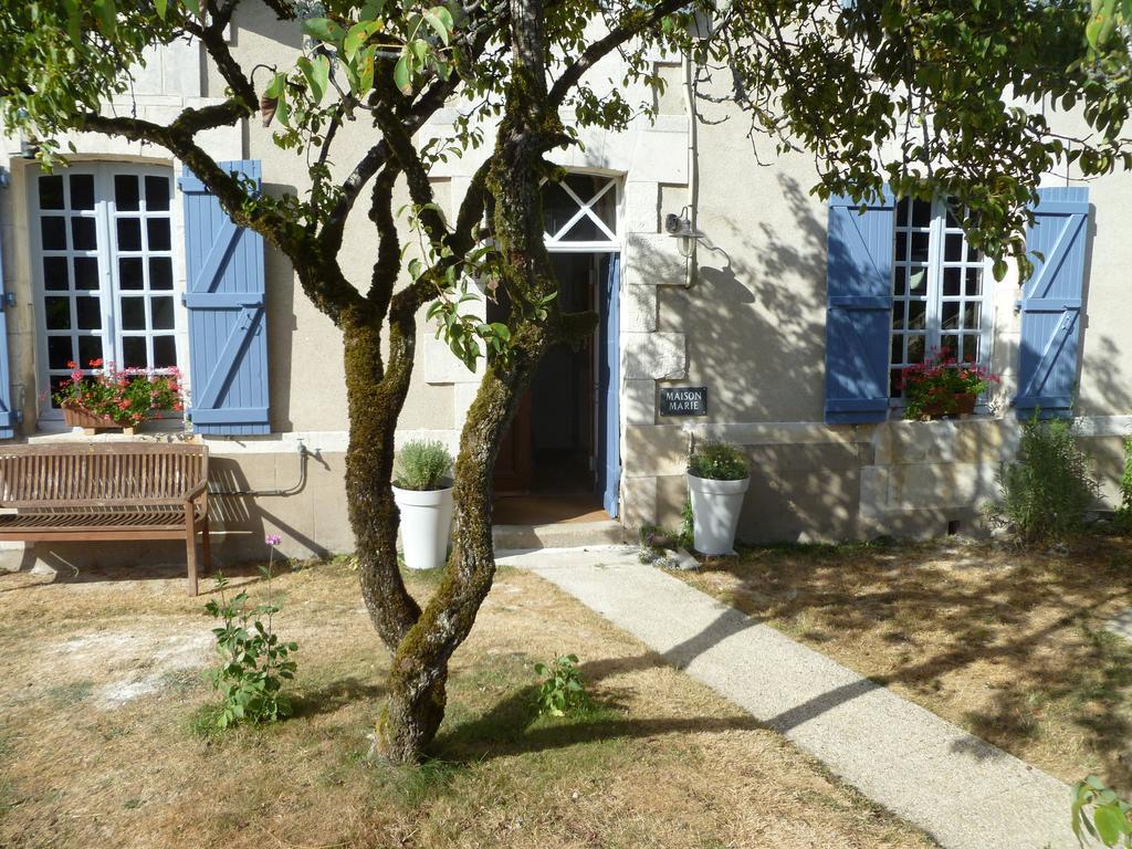 Maison Marie Droux Exteriér fotografie